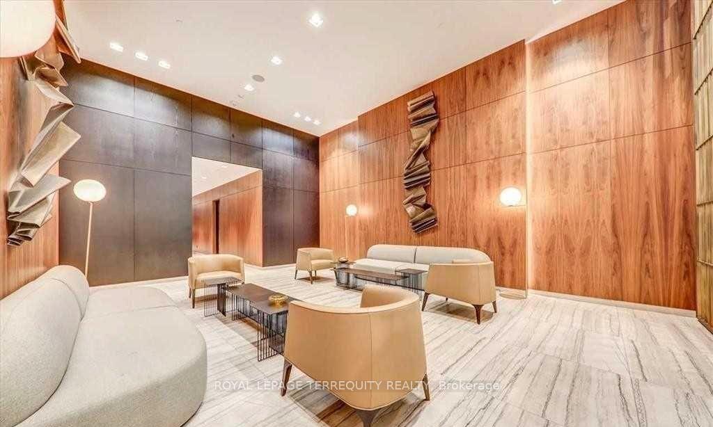 Photo 7 of Unit 3706, 8 Eglinton Avenue E, Toronto, Mount Pleasant West — HOMEH