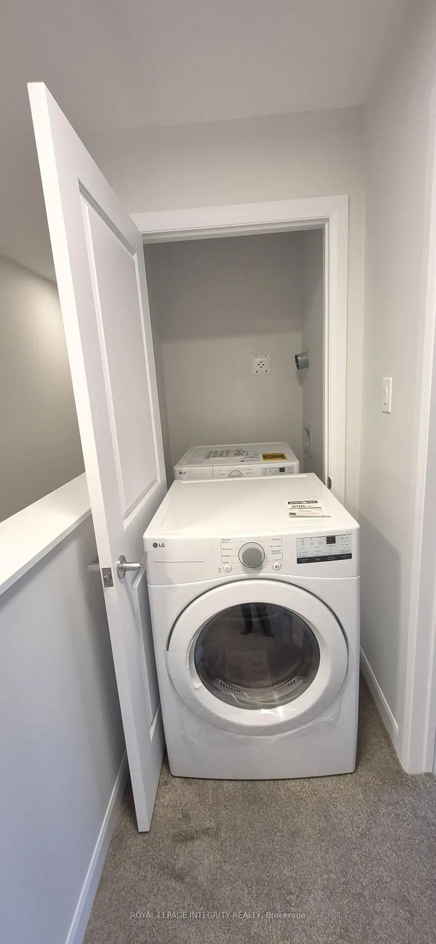 Photo 16 of Unit 18, 701 Glenroy Gilbert Drive, Ottawa, Barrhaven - Strandherd — HOMEH