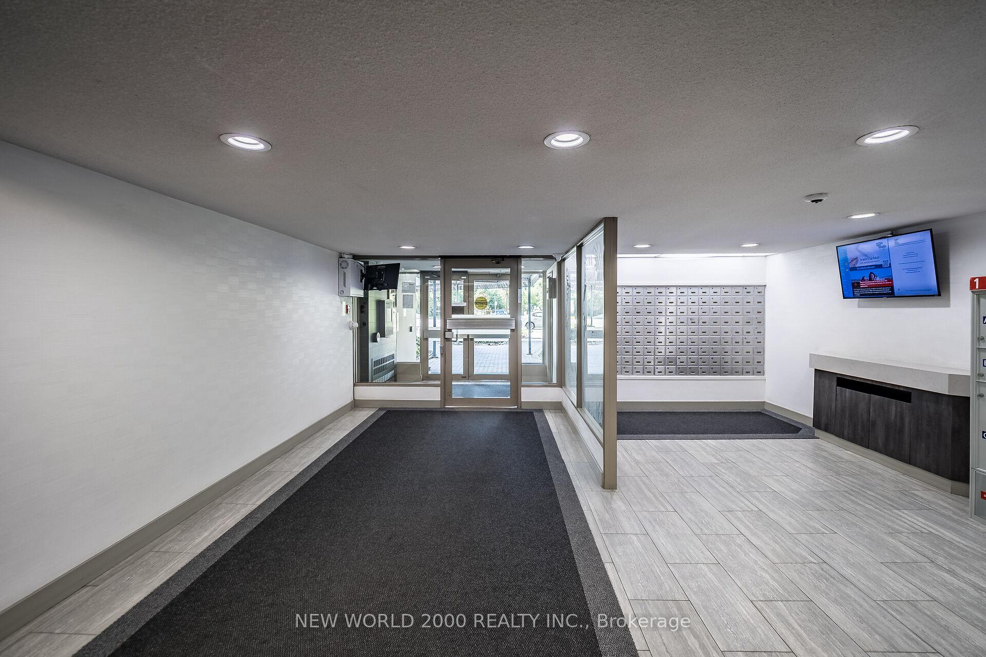 Photo 3 of Unit 410, 7811 Yonge Street, Markham, Thornhill — HOMEH