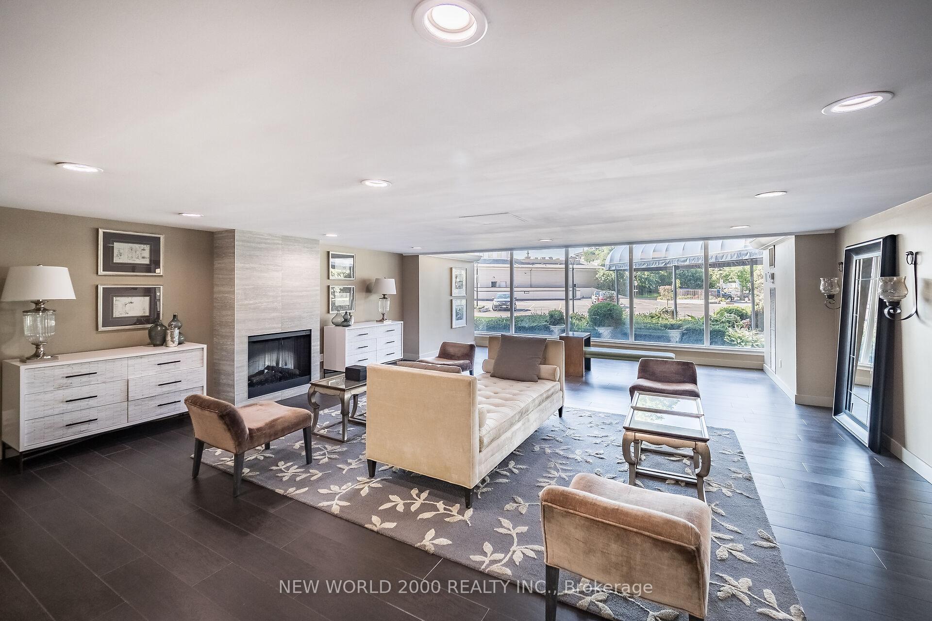 Photo 5 of Unit 410, 7811 Yonge Street, Markham, Thornhill — HOMEH