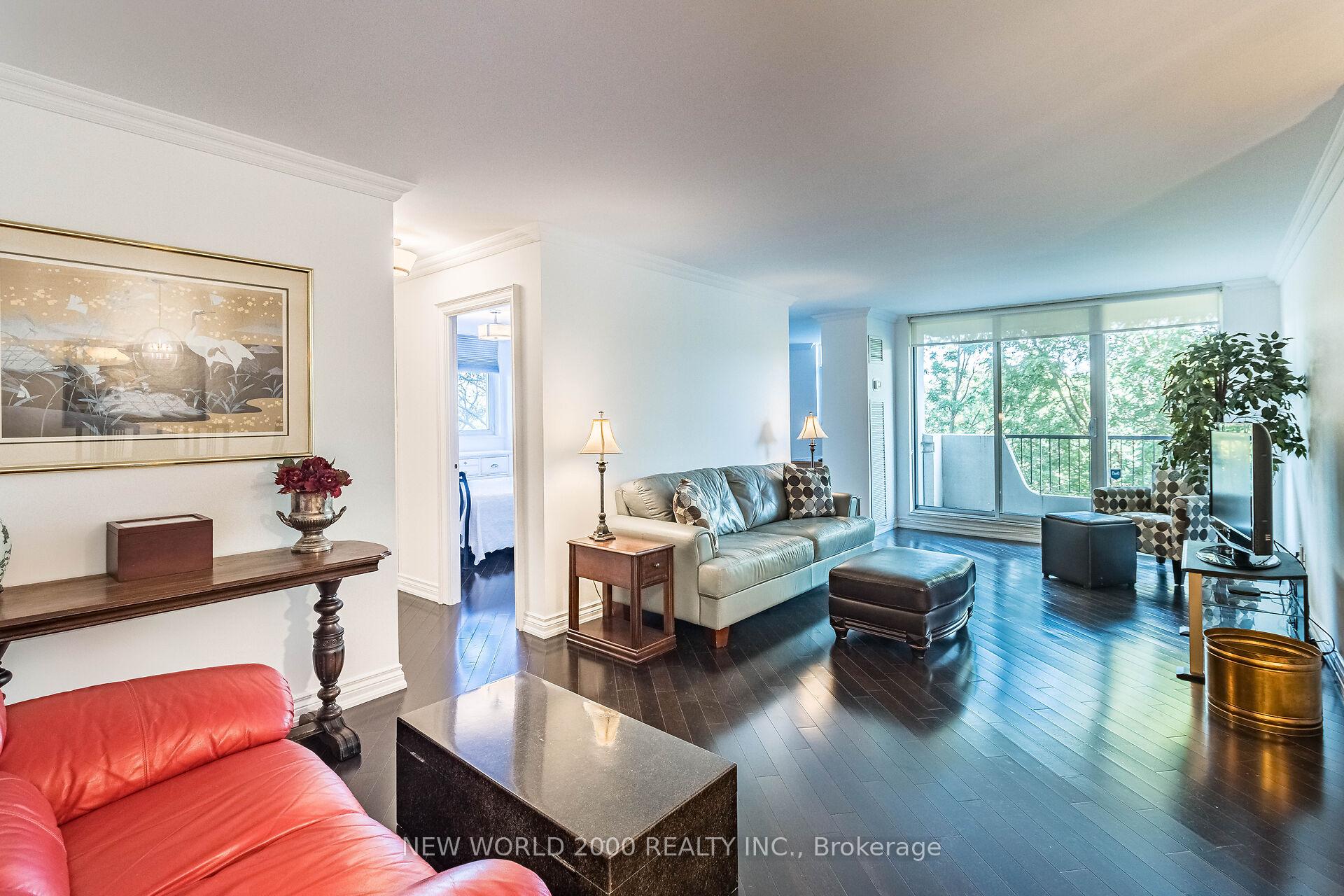 Photo 11 of Unit 410, 7811 Yonge Street, Markham, Thornhill — HOMEH