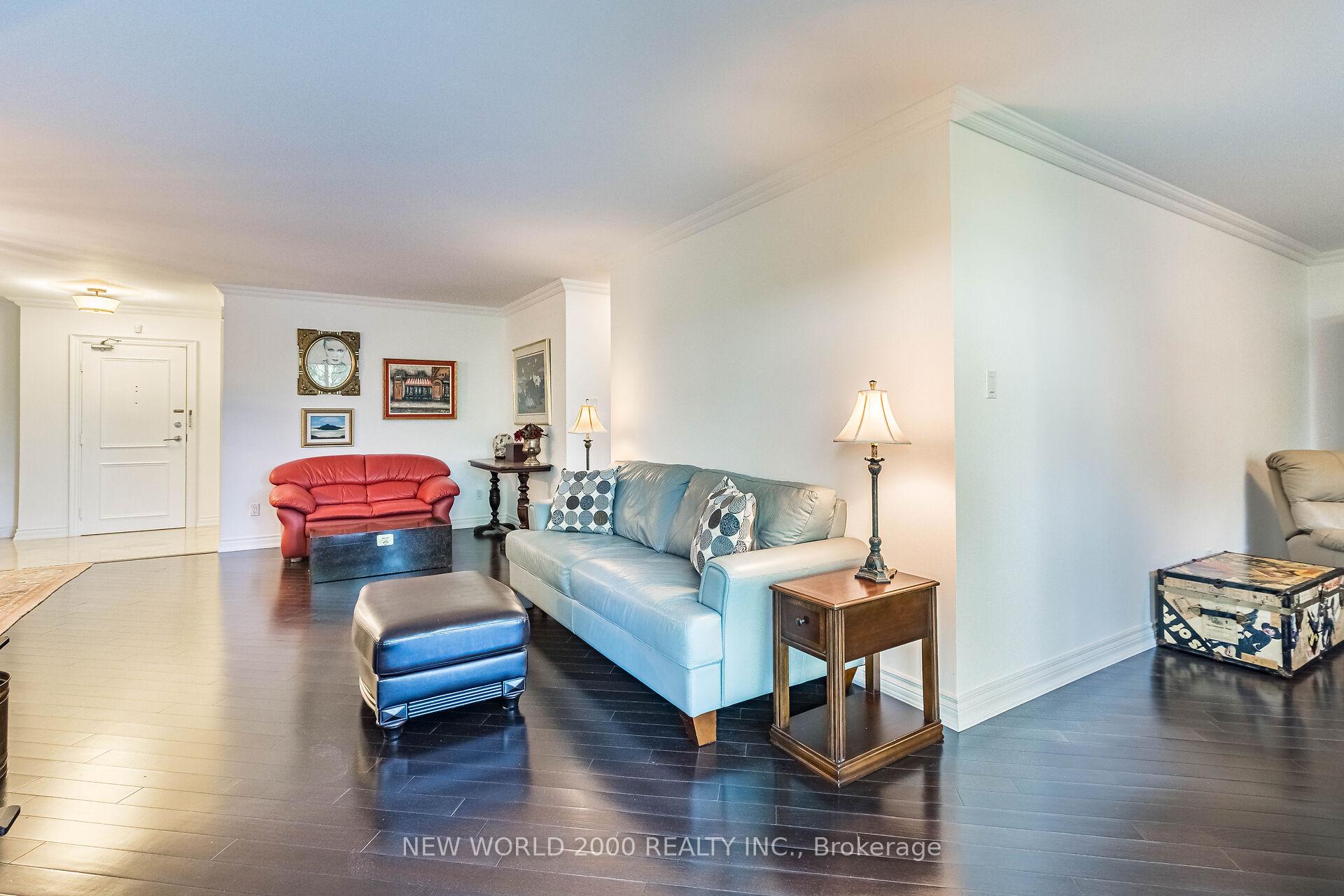 Photo 13 of Unit 410, 7811 Yonge Street, Markham, Thornhill — HOMEH