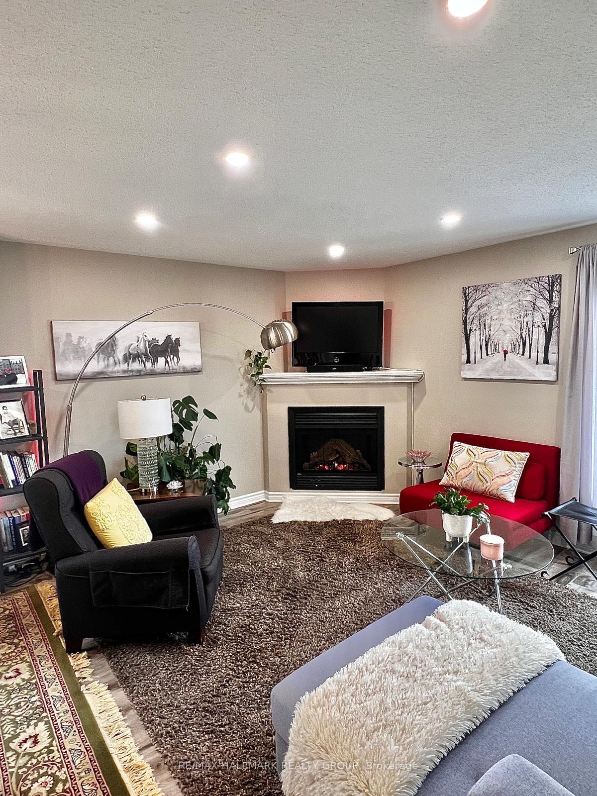 Photo 5 of Unit 52, 630 Lakeridge Drive, Ottawa, Avalon East — HOMEH