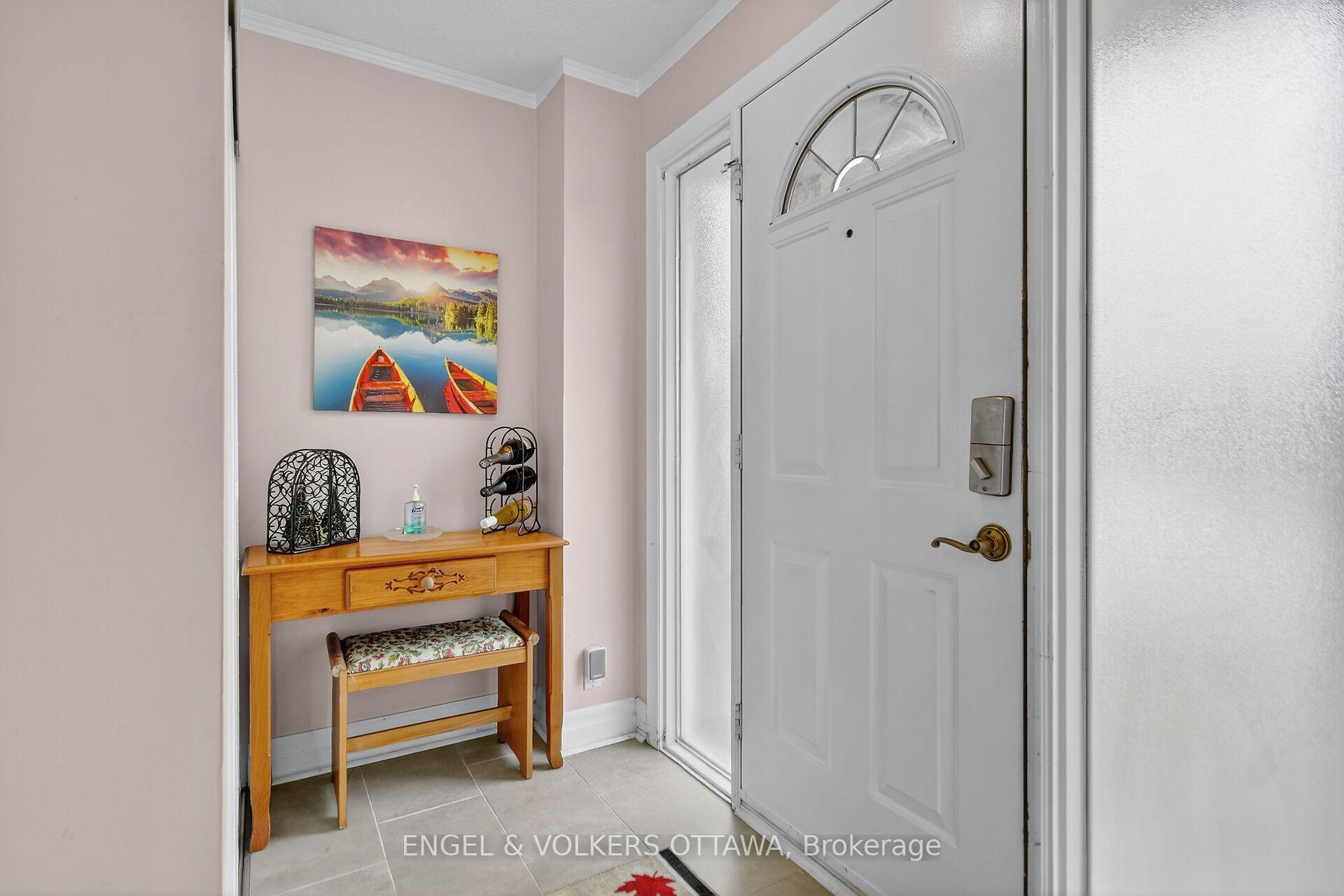 Photo 2 of 910 Dynes Road, Ottawa, Carleton Square — HOMEH