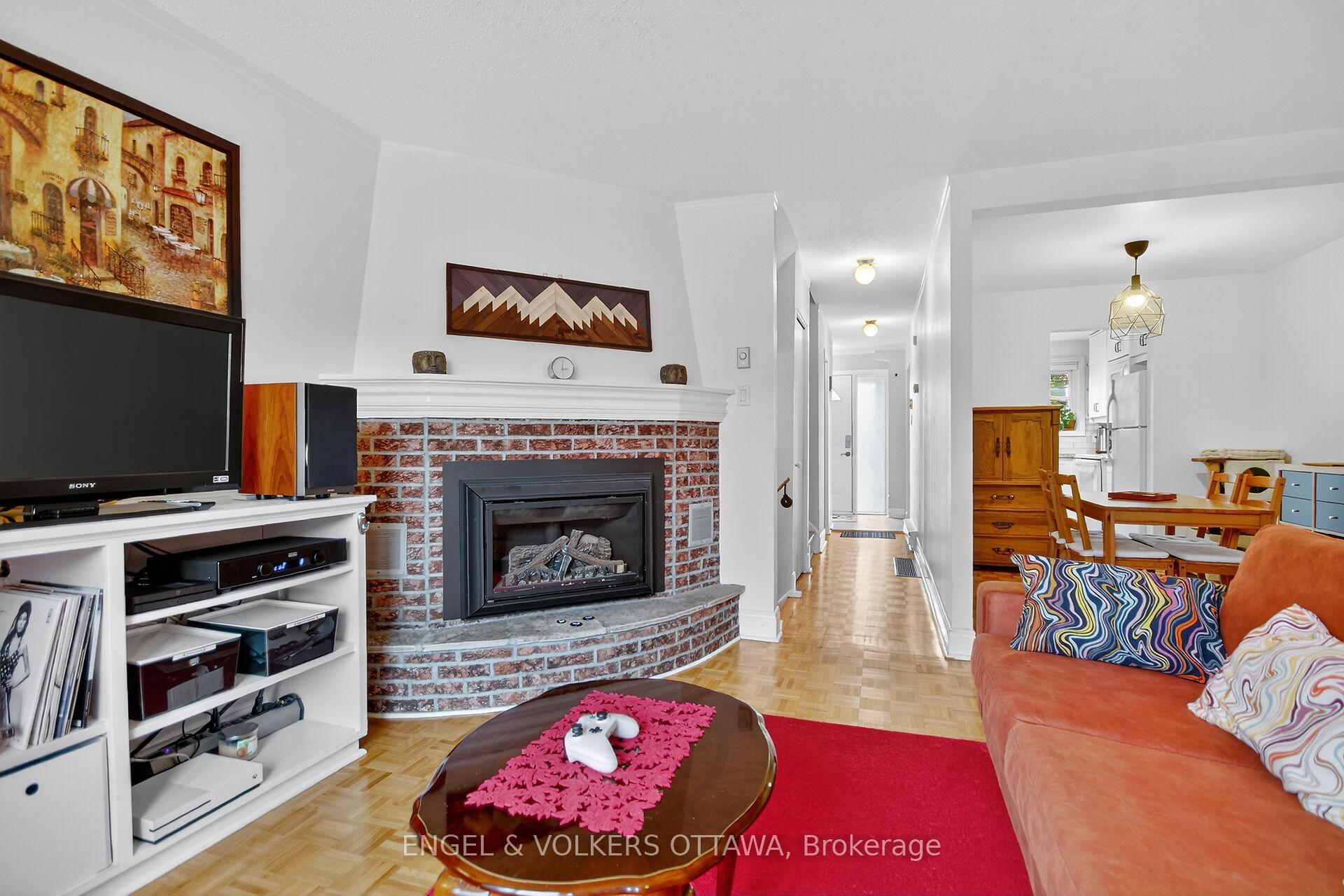 Photo 13 of 910 Dynes Road, Ottawa, Carleton Square — HOMEH