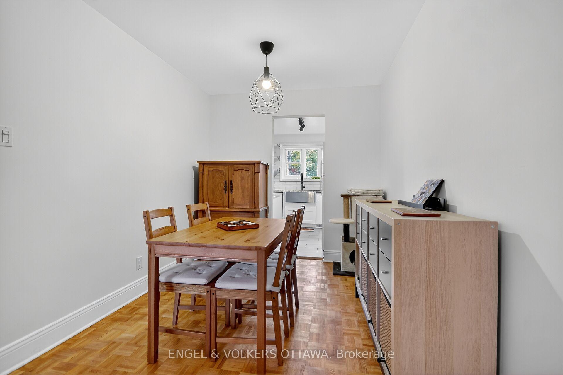 Photo 15 of 910 Dynes Road, Ottawa, Carleton Square — HOMEH
