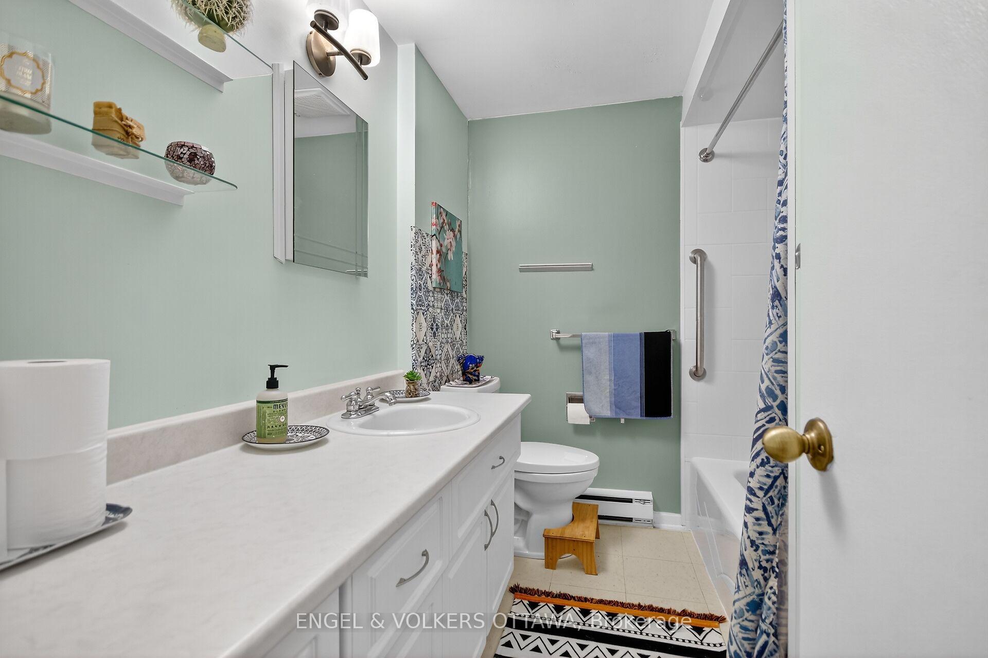 Photo 24 of 910 Dynes Road, Ottawa, Carleton Square — HOMEH