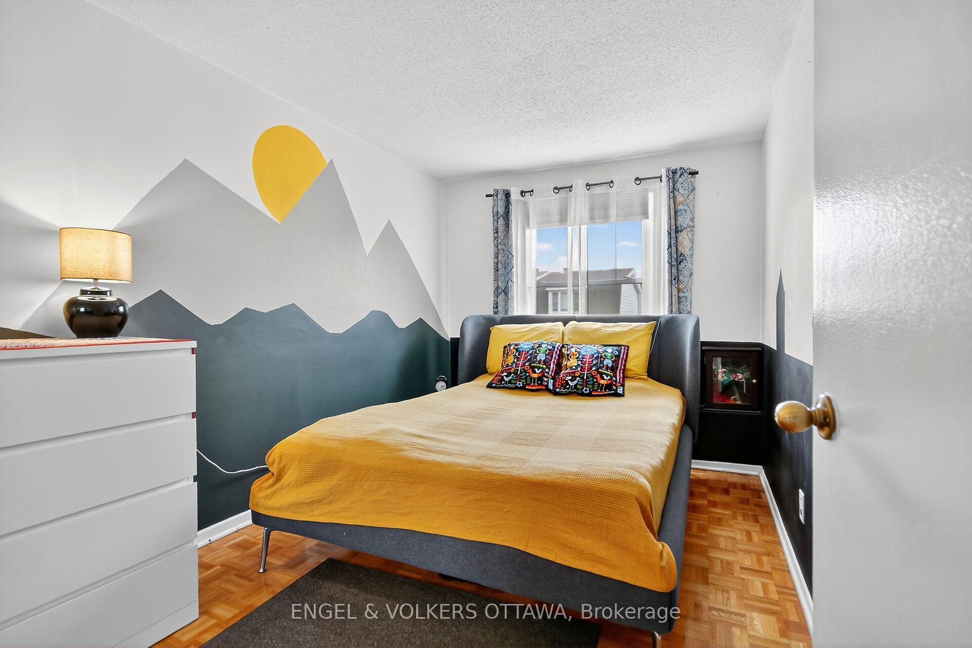 Photo 26 of 910 Dynes Road, Ottawa, Carleton Square — HOMEH