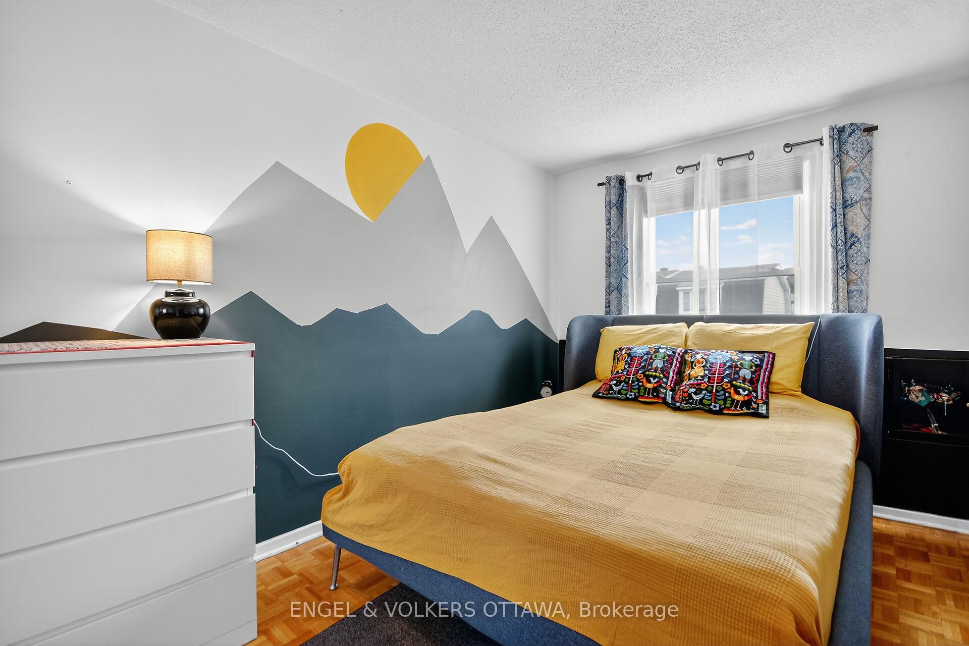 Photo 28 of 910 Dynes Road, Ottawa, Carleton Square — HOMEH