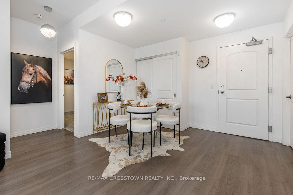 Photo 6 of Unit 418, 420 William Graham Drive, Aurora, Rural Aurora — HOMEH