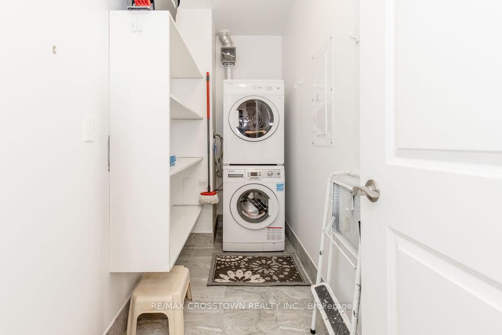 Photo 20 of Unit 418, 420 William Graham Drive, Aurora, Rural Aurora — HOMEH