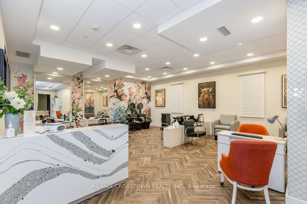 Photo 24 of Unit 418, 420 William Graham Drive, Aurora, Rural Aurora — HOMEH