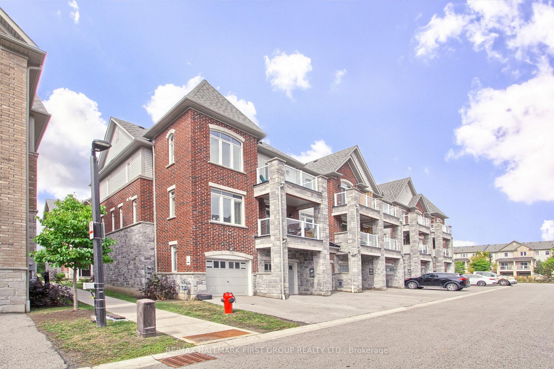 Photo 2 of 2522 Boston Glen, Pickering, Duffin Heights — HOMEH