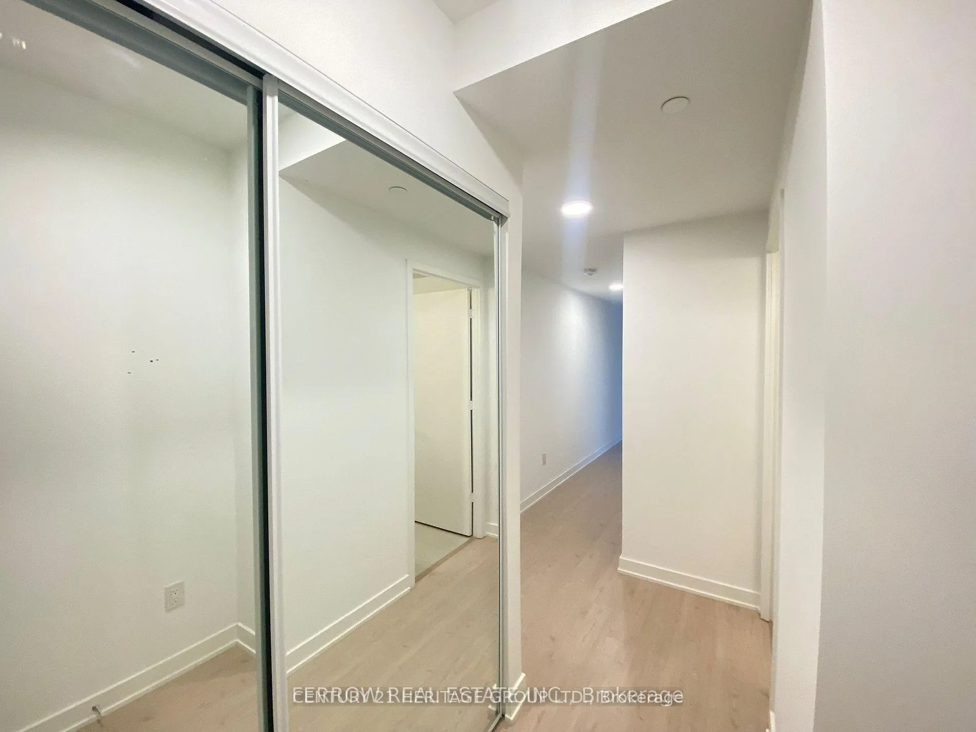 Photo 2 of Unit 403, 65 Mutual Street, Toronto, Church-Yonge Corridor — HOMEH