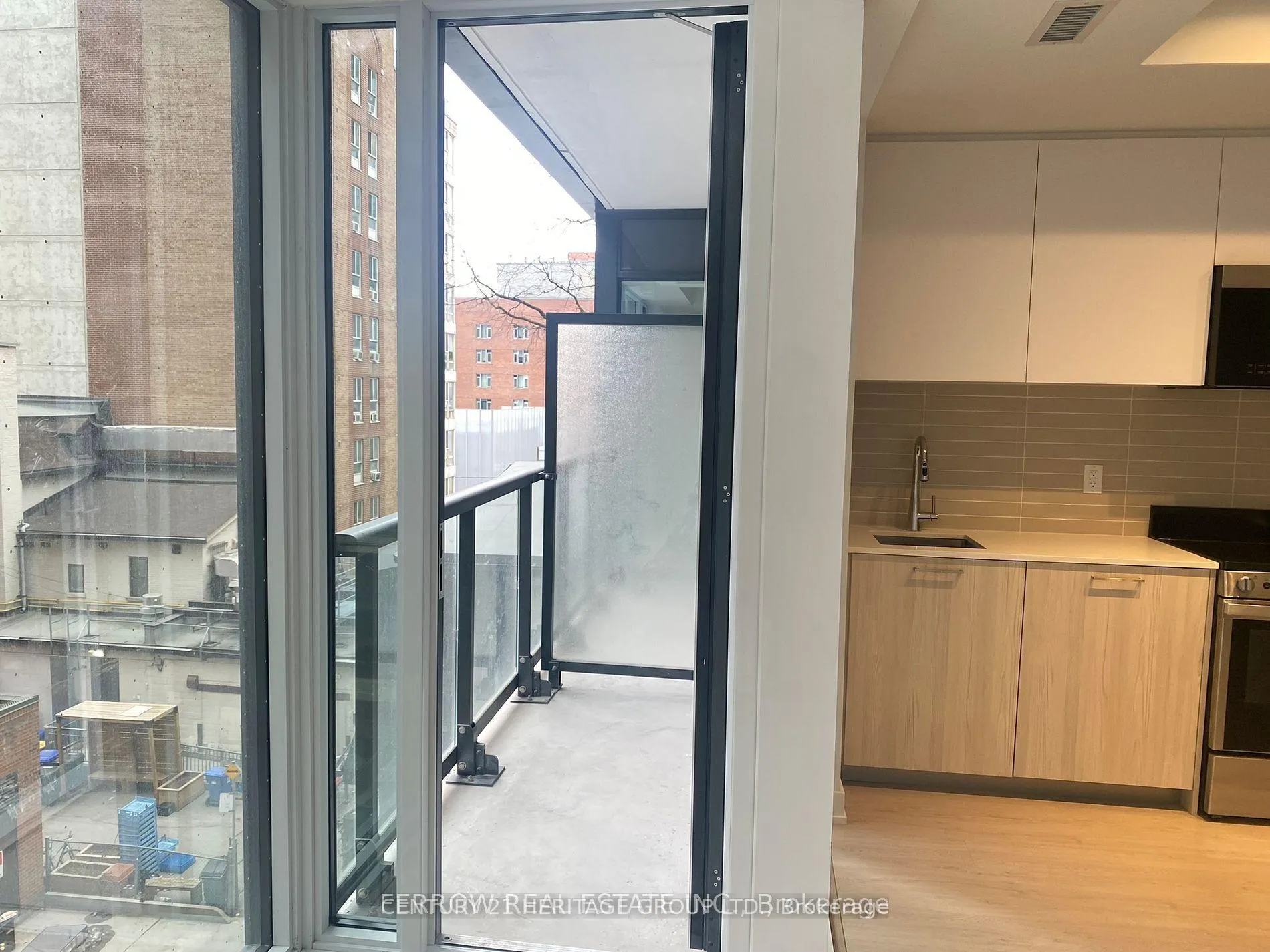 Photo 10 of Unit 403, 65 Mutual Street, Toronto, Church-Yonge Corridor — HOMEH