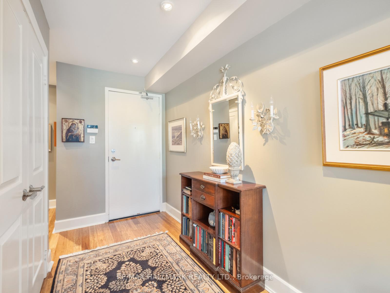 Photo 4 of Unit 306, 2012 Queen Street E, Toronto, The Beaches — HOMEH