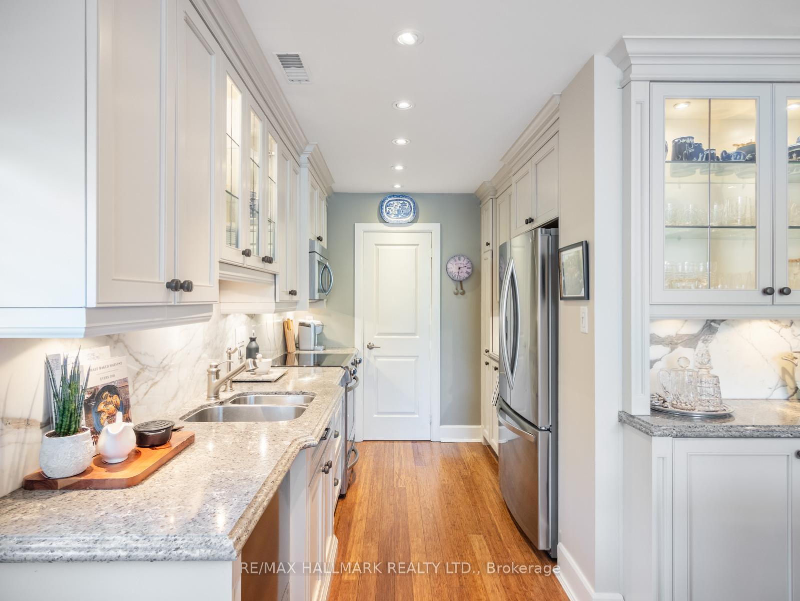 Photo 13 of Unit 306, 2012 Queen Street E, Toronto, The Beaches — HOMEH