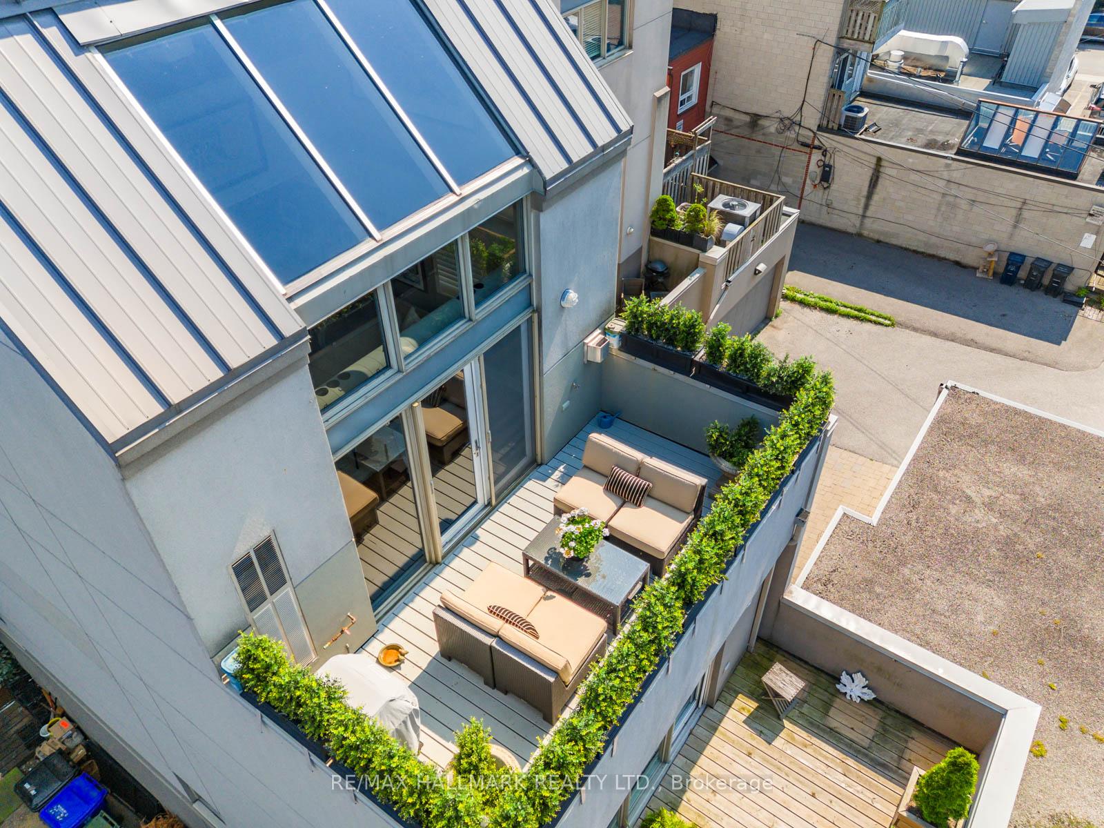 Photo 18 of Unit 306, 2012 Queen Street E, Toronto, The Beaches — HOMEH