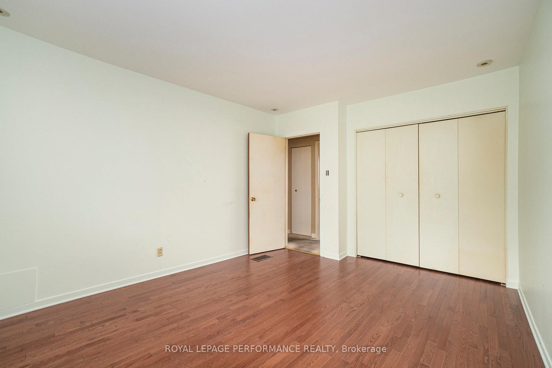 Photo 10 of 29 Horner Drive, Ottawa, Lakeview Park — HOMEH