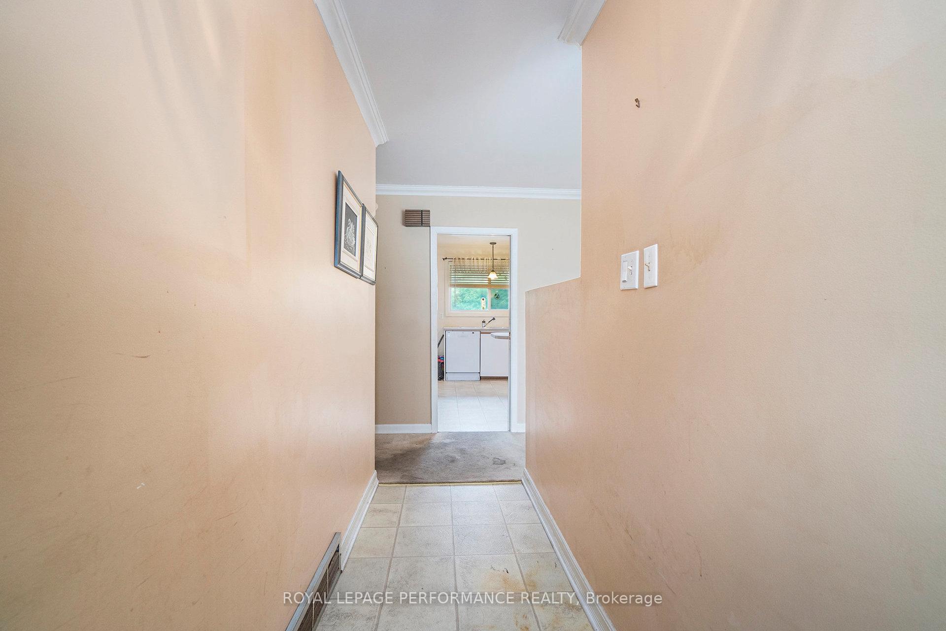 Photo 15 of 29 Horner Drive, Ottawa, Lakeview Park — HOMEH
