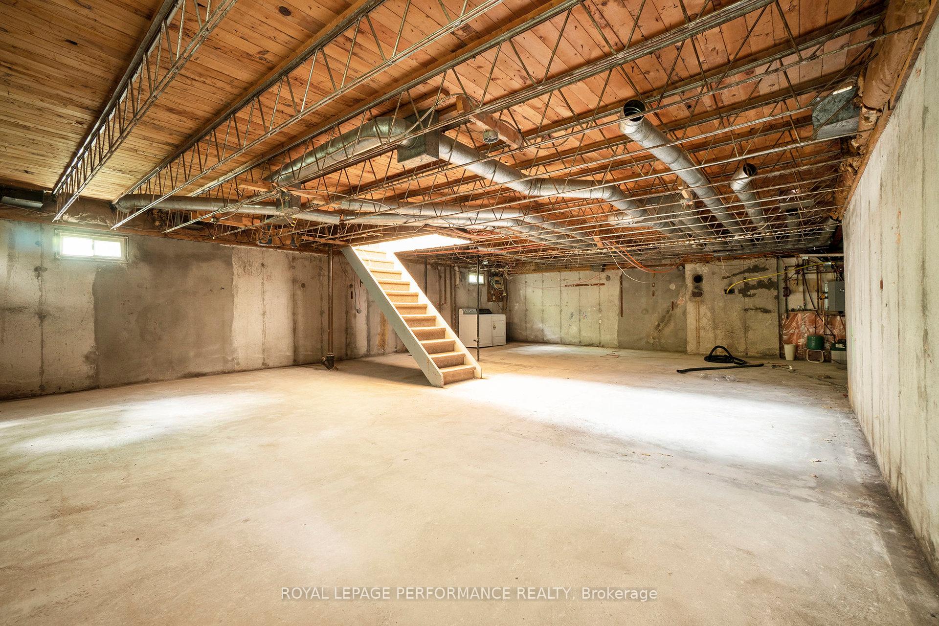 Photo 18 of 29 Horner Drive, Ottawa, Lakeview Park — HOMEH