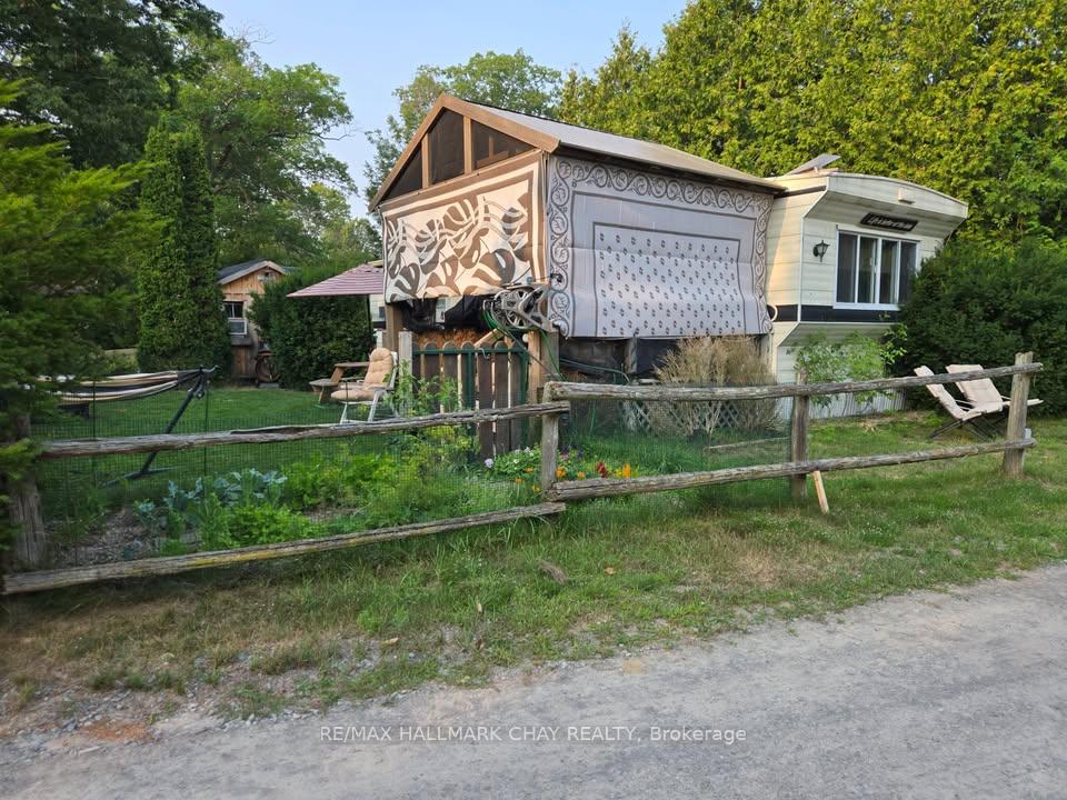 Photo 1 of Unit 21, 116 Cedardale Road, Brighton, Rural Brighton — HOMEH