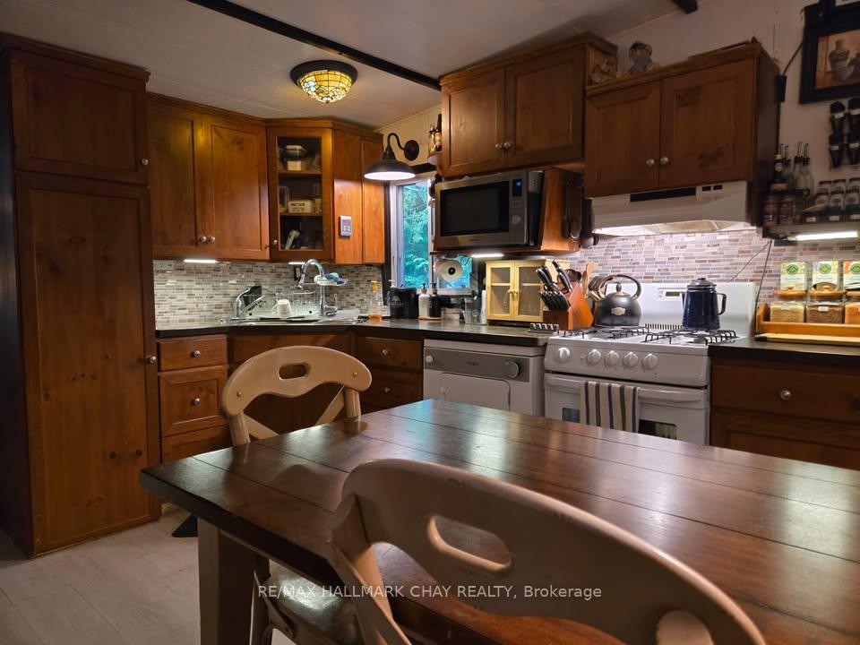 Photo 8 of Unit 21, 116 Cedardale Road, Brighton, Rural Brighton — HOMEH