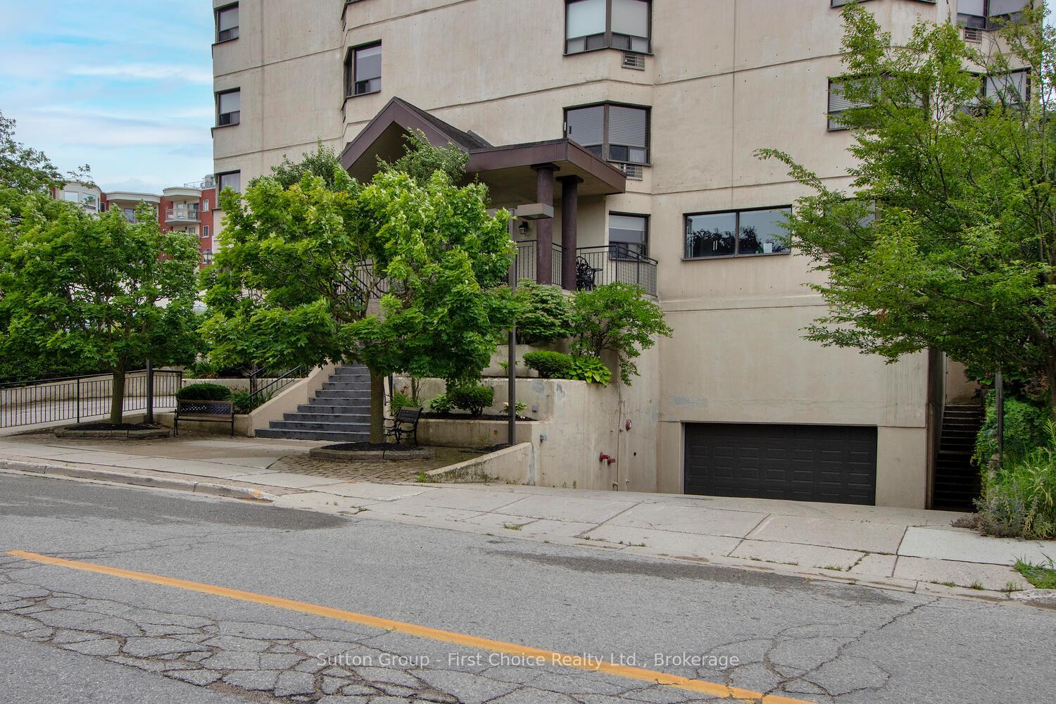 Photo 4 of Unit 401, 11 Cobourg Street, Stratford — HOMEH