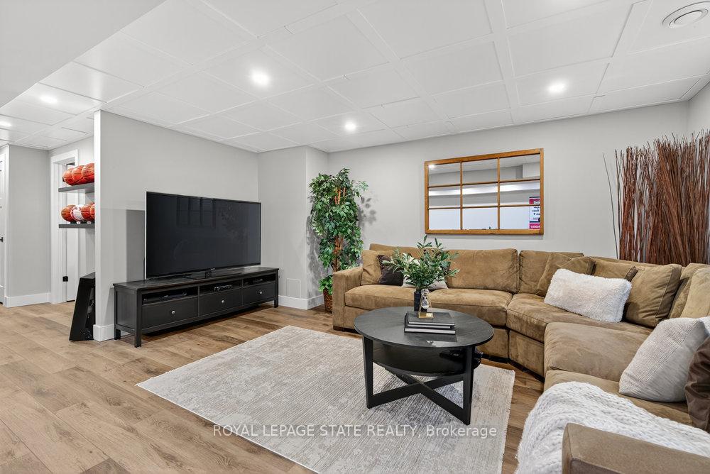 Photo 38 of 5 Macassa Court, Grimsby, Grimsby East — HOMEH