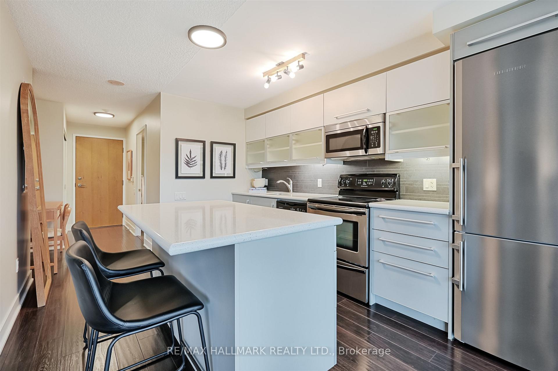 Photo 11 of Unit 302, 1048 Broadview Avenue, Toronto, Broadview North — HOMEH