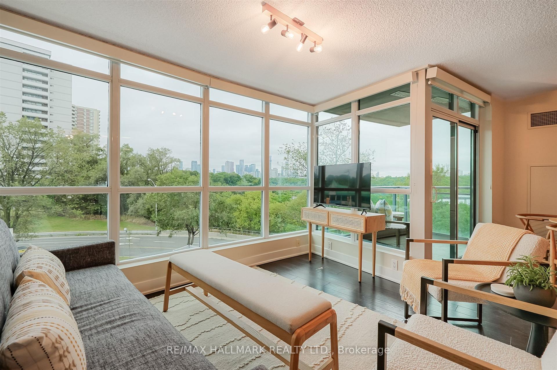 Photo 14 of Unit 302, 1048 Broadview Avenue, Toronto, Broadview North — HOMEH