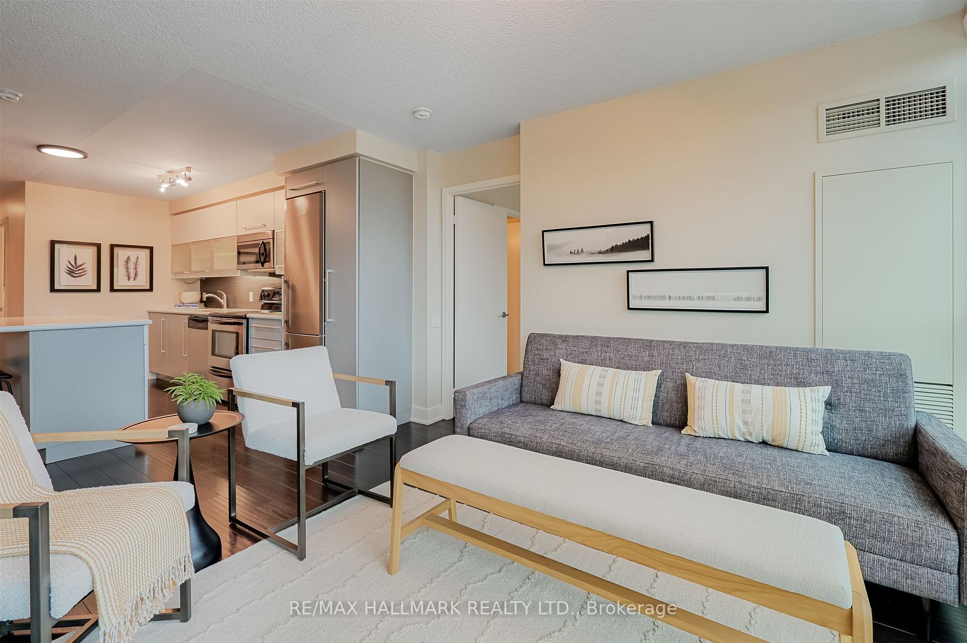 Photo 15 of Unit 302, 1048 Broadview Avenue, Toronto, Broadview North — HOMEH
