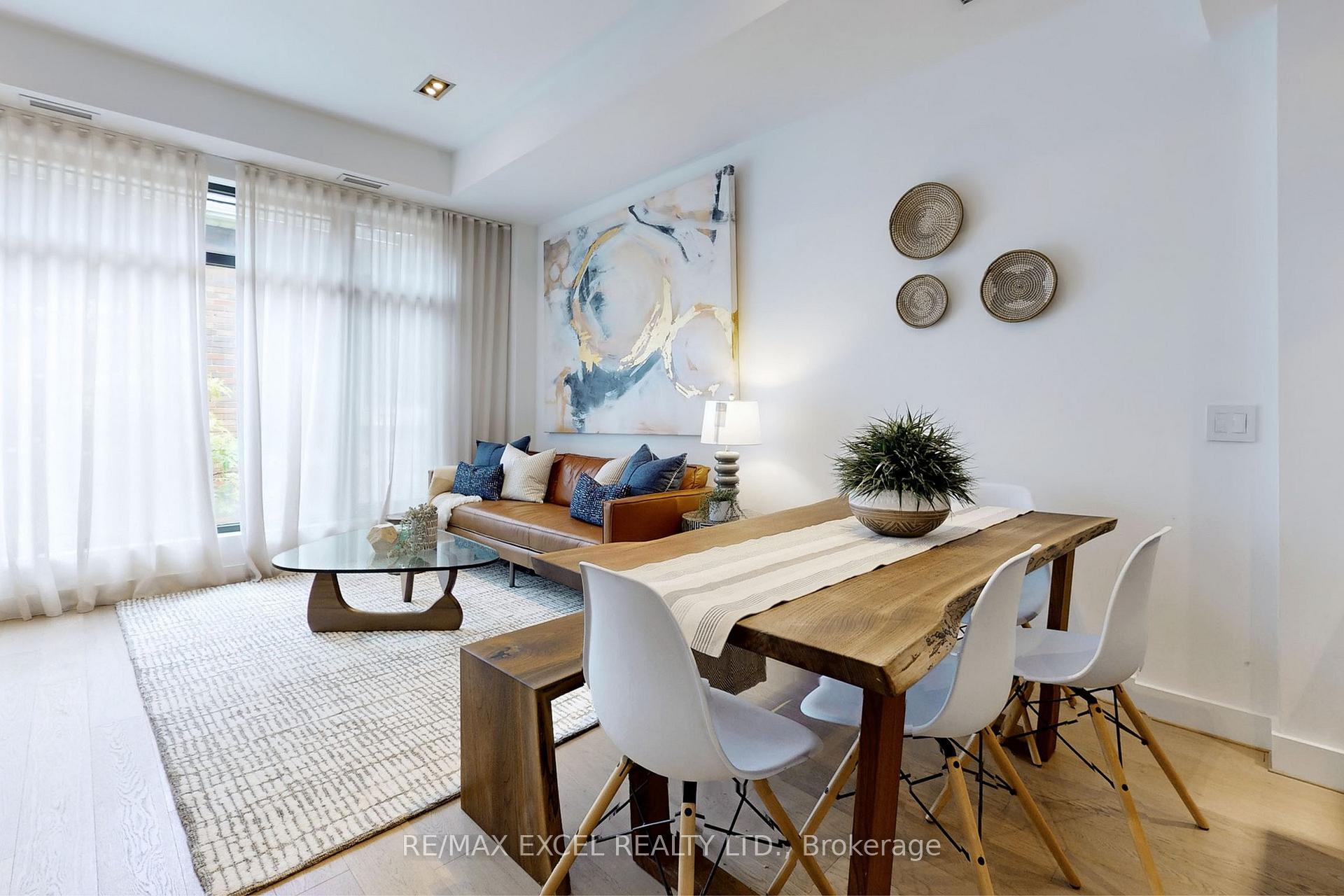 Photo 7 of Unit 3, 715 Kingston Road, Toronto, The Beaches — HOMEH