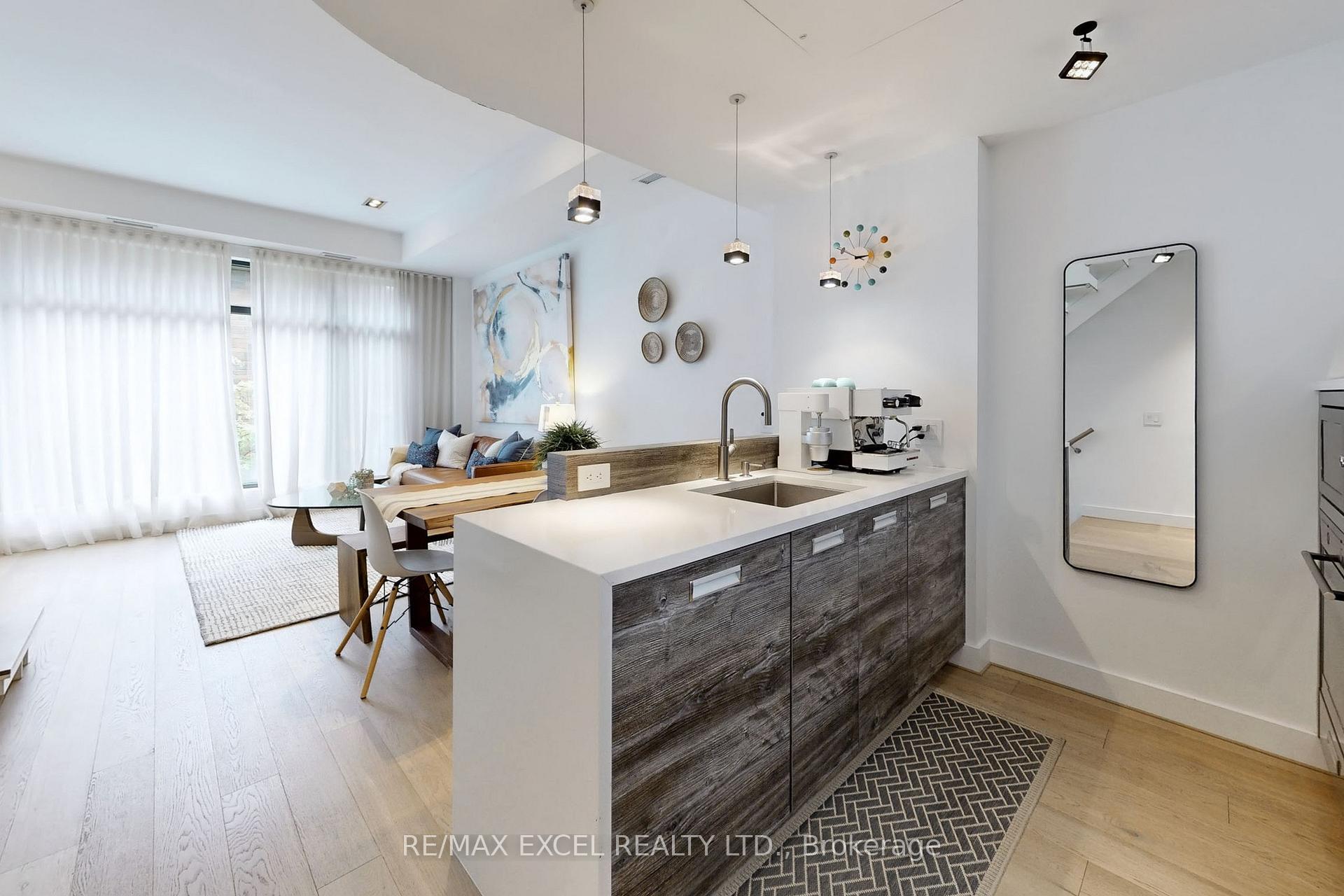 Photo 11 of Unit 3, 715 Kingston Road, Toronto, The Beaches — HOMEH