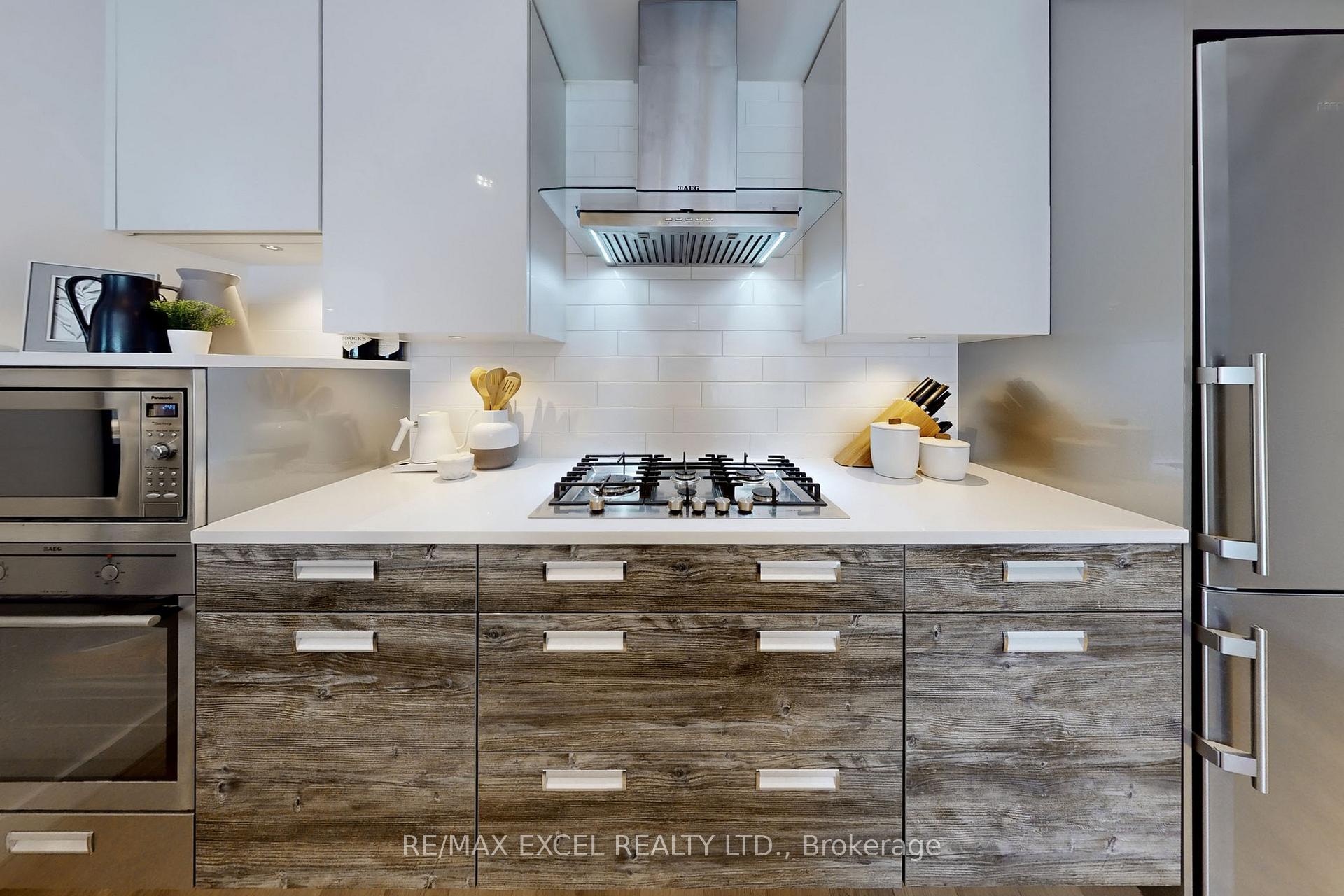 Photo 14 of Unit 3, 715 Kingston Road, Toronto, The Beaches — HOMEH