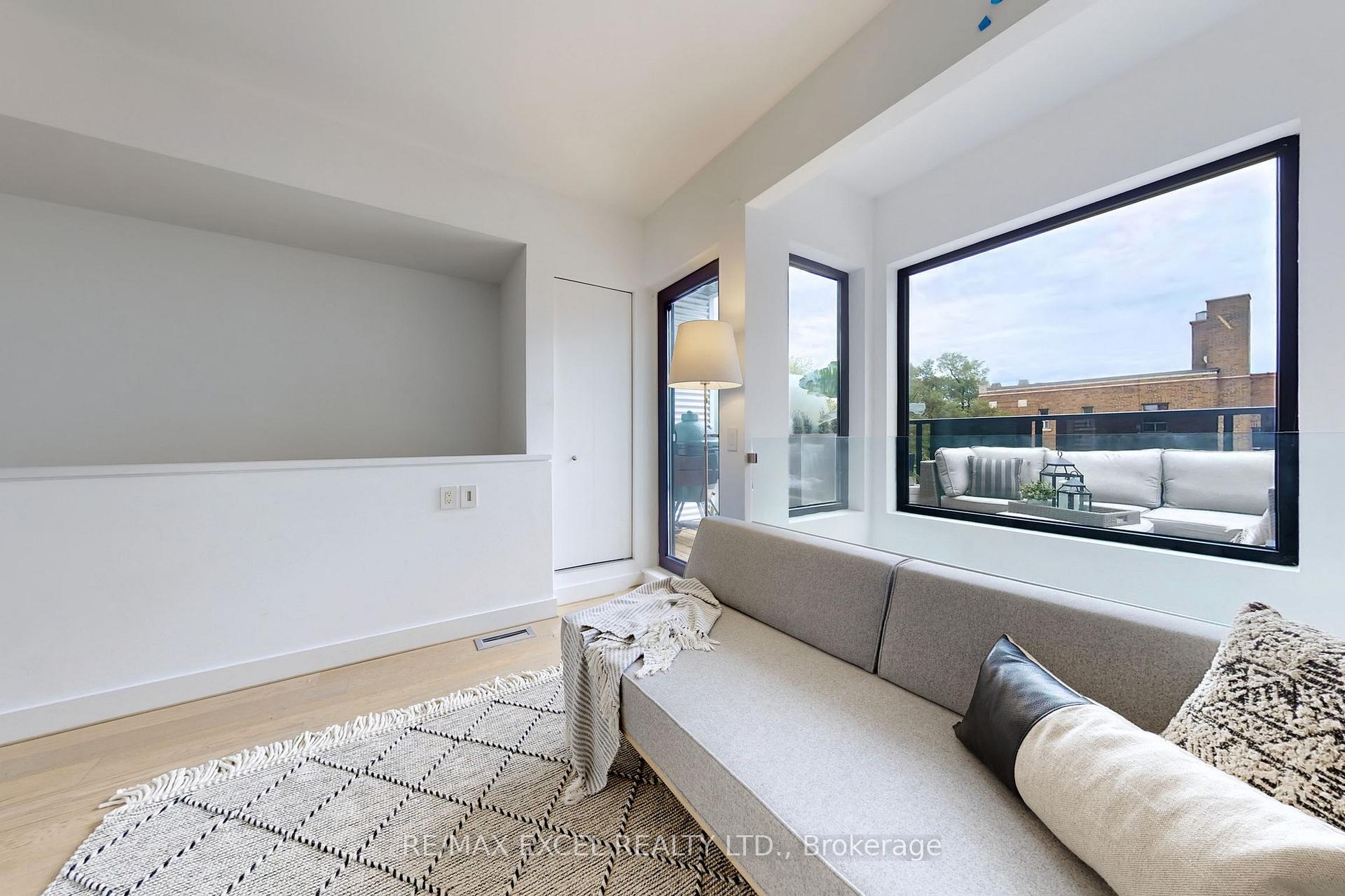 Photo 27 of Unit 3, 715 Kingston Road, Toronto, The Beaches — HOMEH