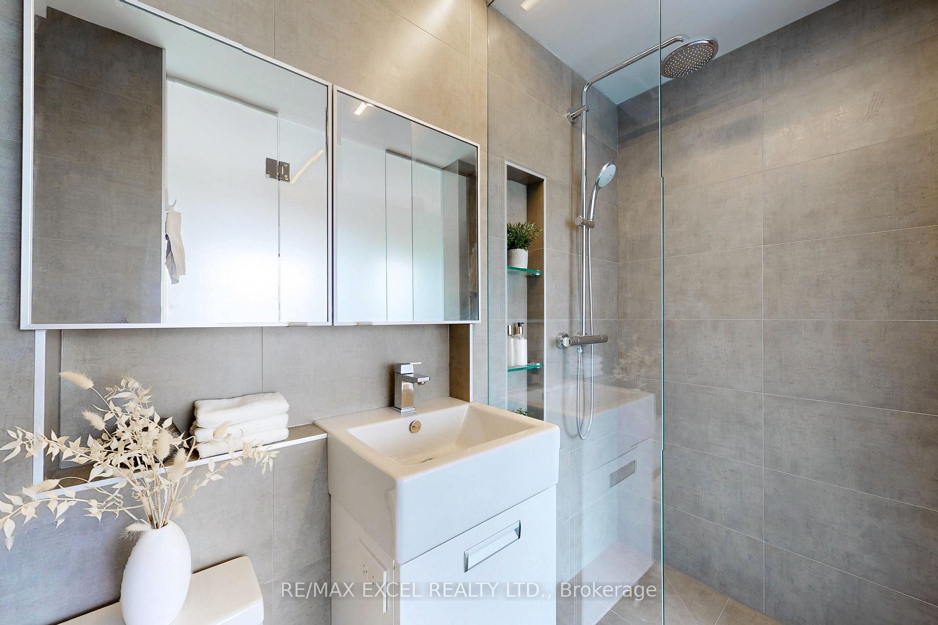 Photo 29 of Unit 3, 715 Kingston Road, Toronto, The Beaches — HOMEH