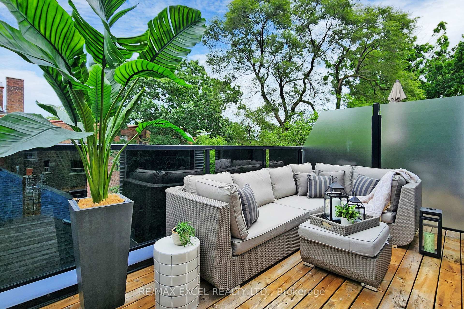 Photo 31 of Unit 3, 715 Kingston Road, Toronto, The Beaches — HOMEH