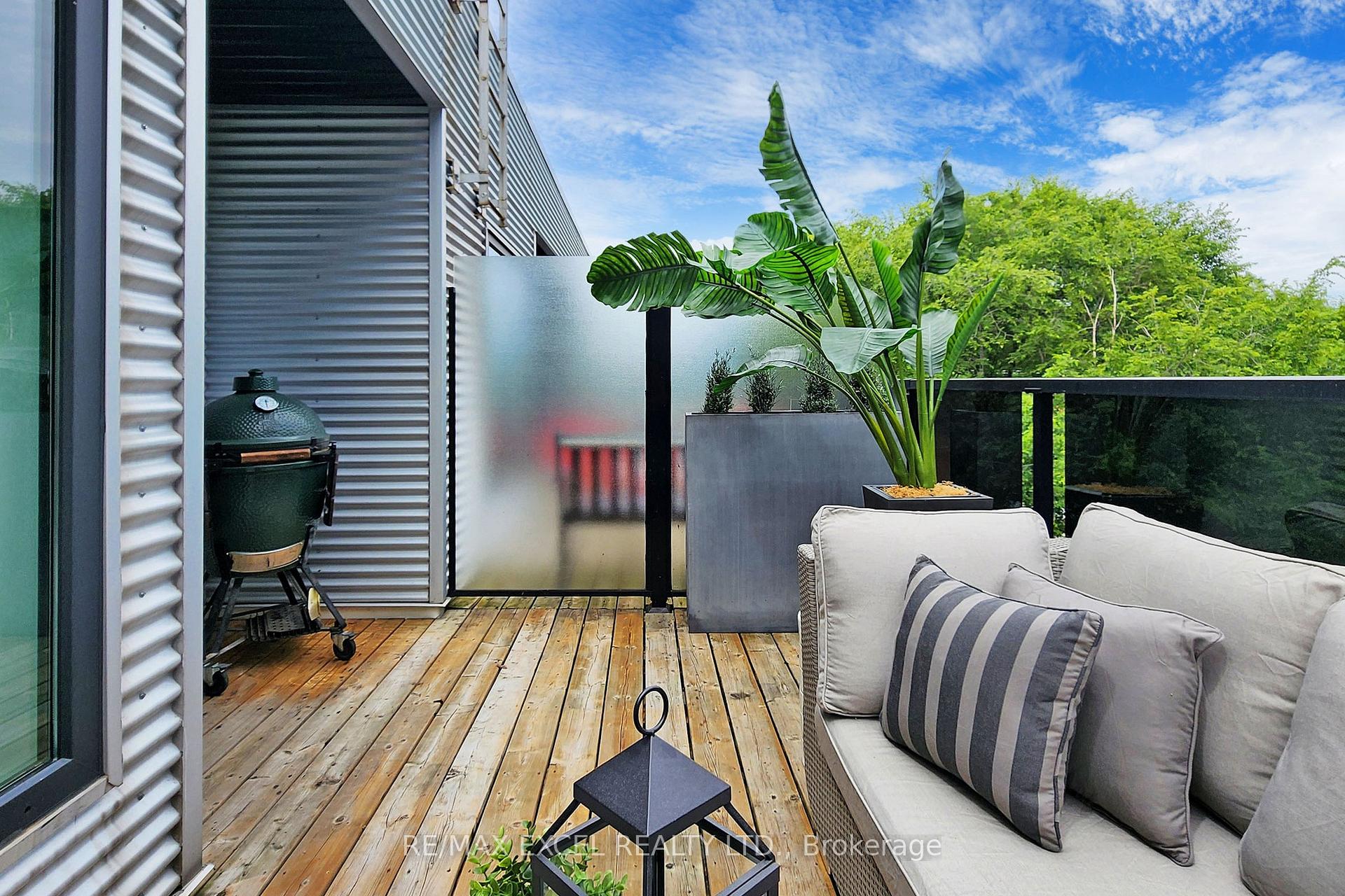 Photo 33 of Unit 3, 715 Kingston Road, Toronto, The Beaches — HOMEH