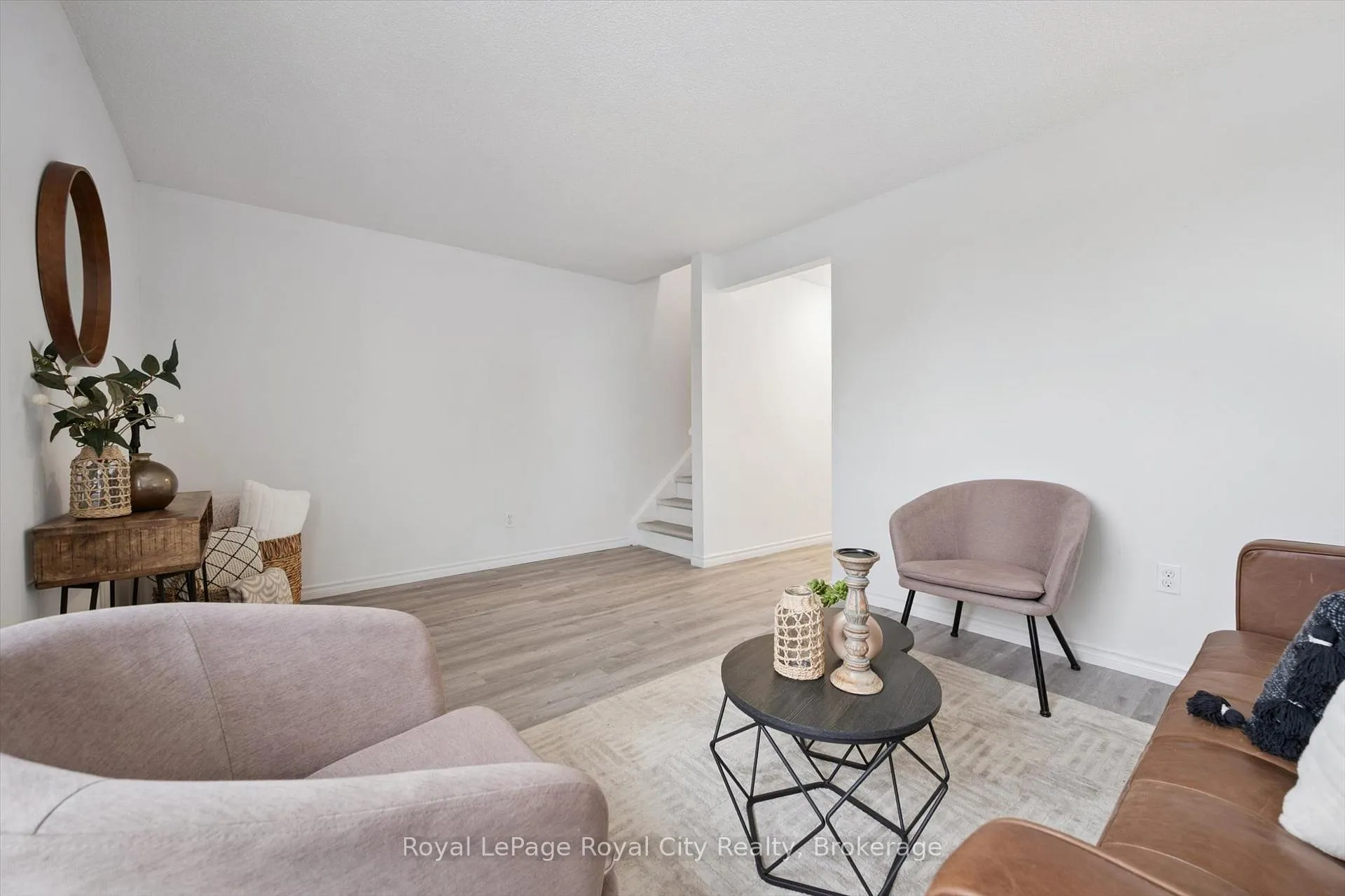 Photo 6 of Unit 78, 700 Paisley Road, Guelph, Willow West/Sugarbush/West Acres — HOMEH