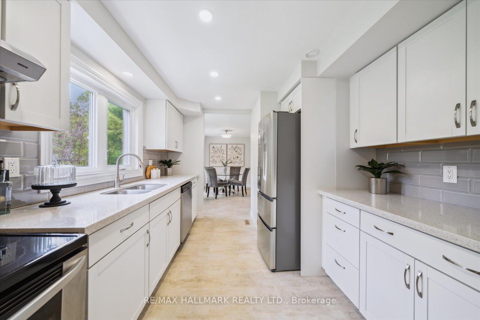Photo 10 of 150 Orchard Heights Boulevard, Aurora, Hills of St Andrew — HOMEH