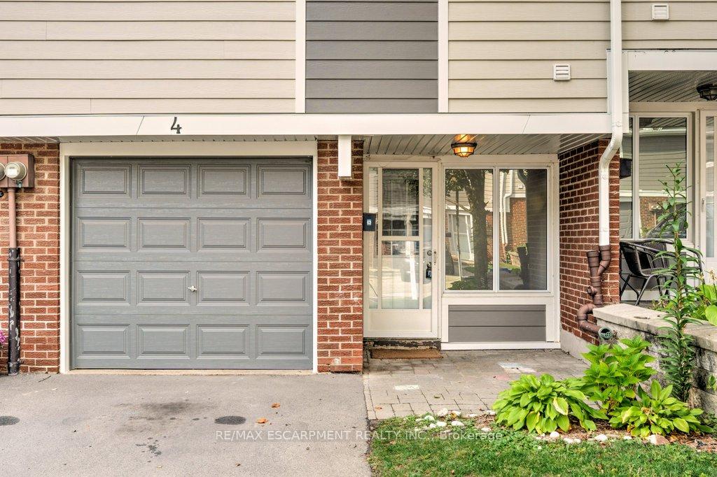 Photo 23 of 4 Trudy Court, Hamilton, Dundas — HOMEH
