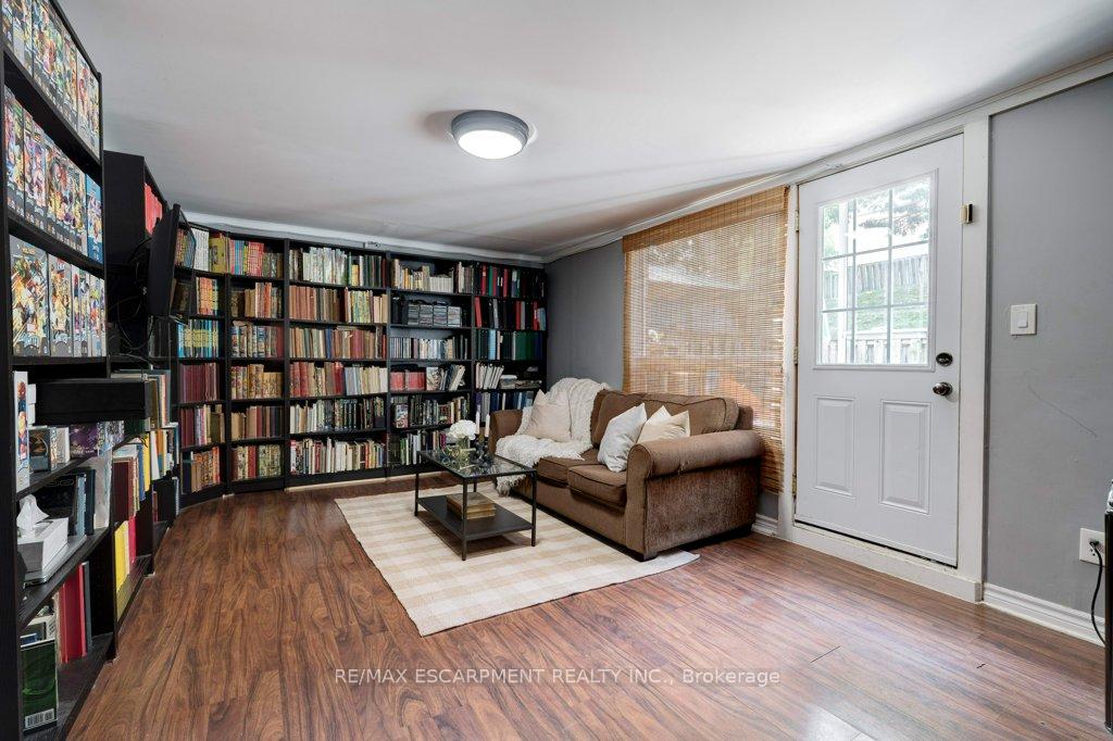 Photo 27 of 4 Trudy Court, Hamilton, Dundas — HOMEH