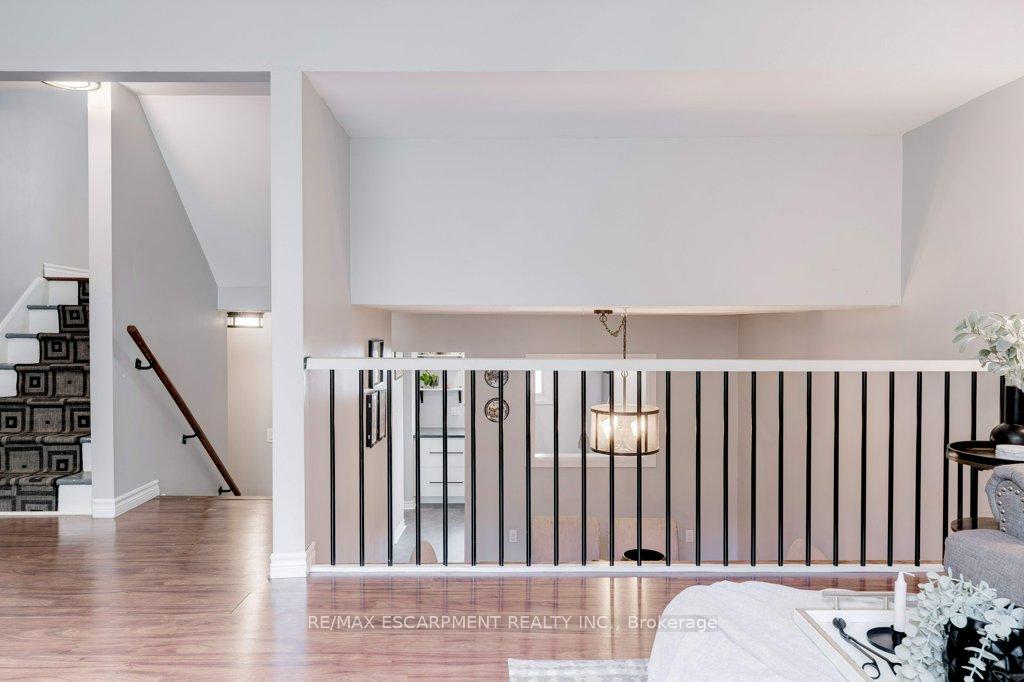 Photo 35 of 4 Trudy Court, Hamilton, Dundas — HOMEH