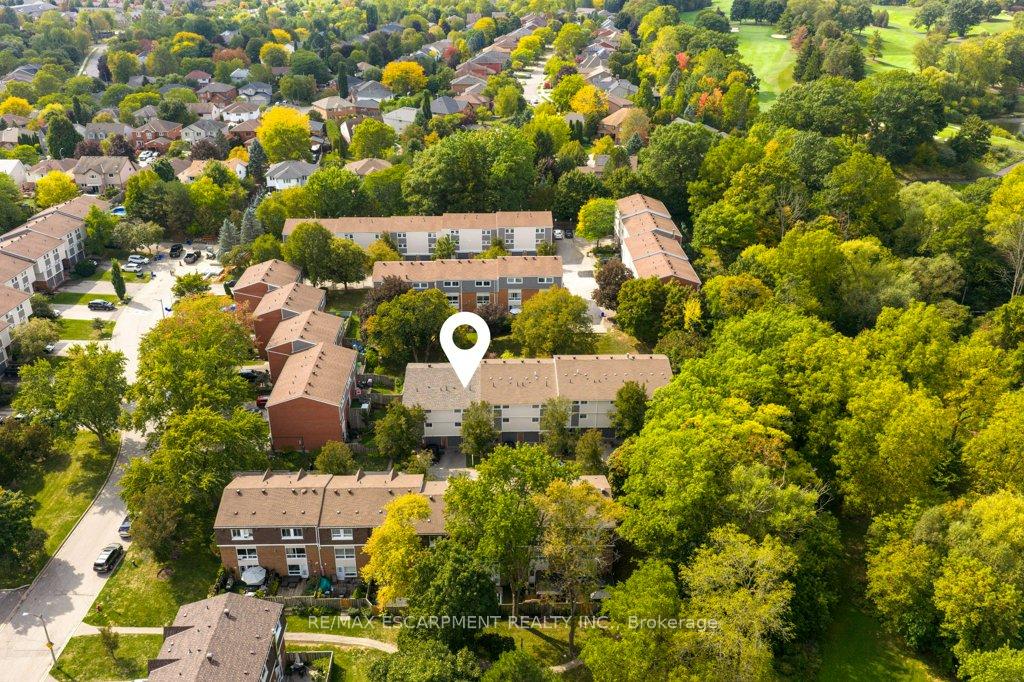 Photo 84 of 4 Trudy Court, Hamilton, Dundas — HOMEH