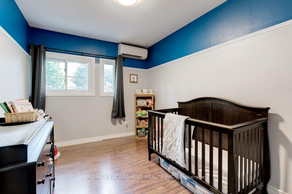 Photo 55 of 4 Trudy Court, Hamilton, Dundas — HOMEH