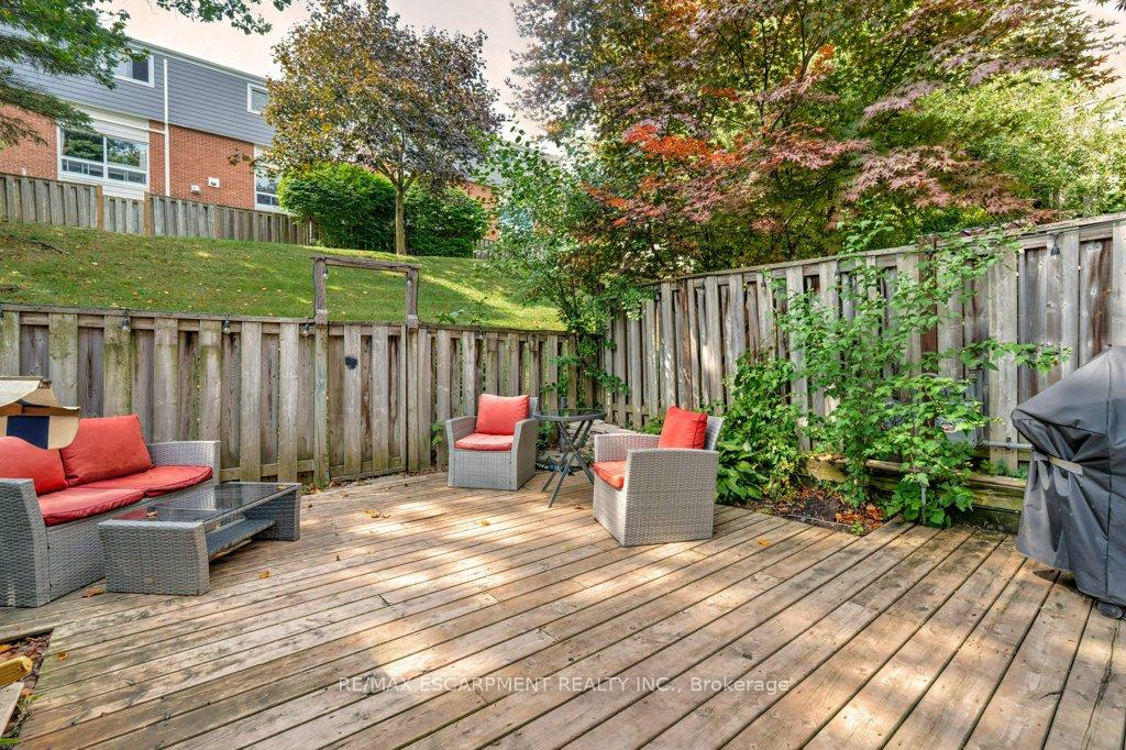 Photo 56 of 4 Trudy Court, Hamilton, Dundas — HOMEH