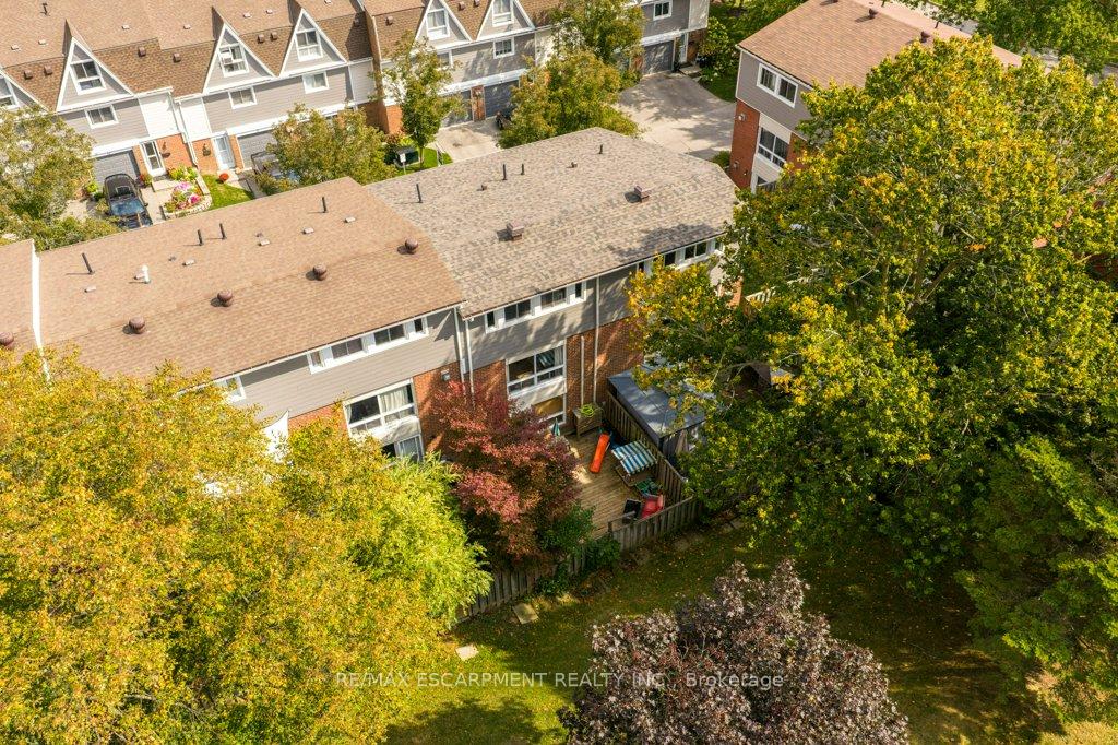 Photo 59 of 4 Trudy Court, Hamilton, Dundas — HOMEH