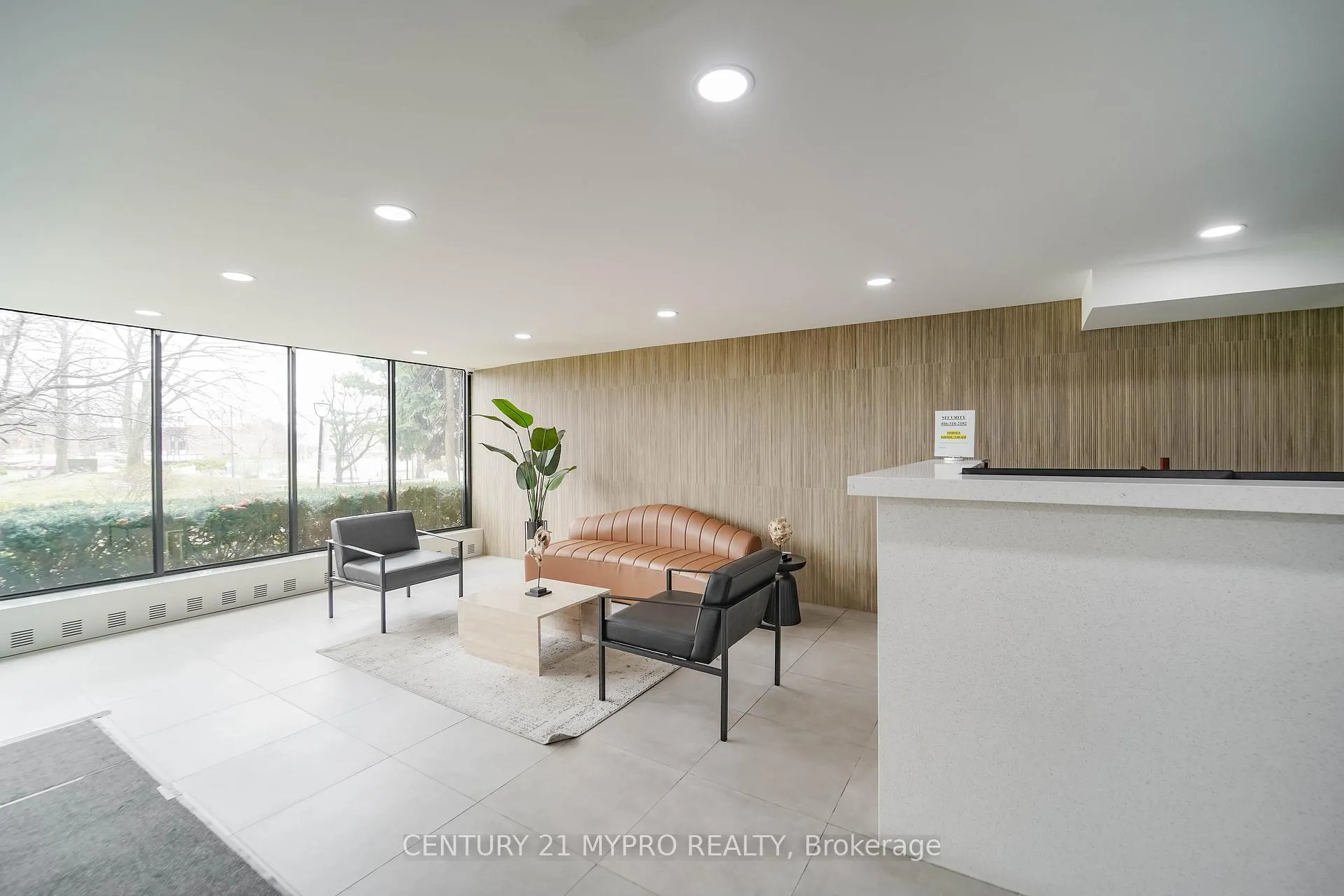 Front of Unit 1708, 100 Echo Point