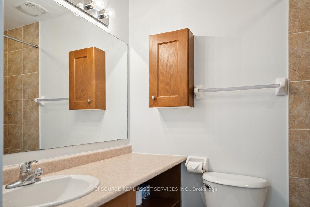 Photo 5 of 240 B Meilleur Private, Ottawa, Vanier — HOMEH